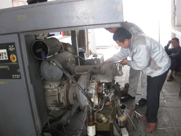 Dịch vụ bảo trì thiết bị trong các nhà máy, bào trì định kỳ hoặc sửa chưa hư hỏng phát sinh